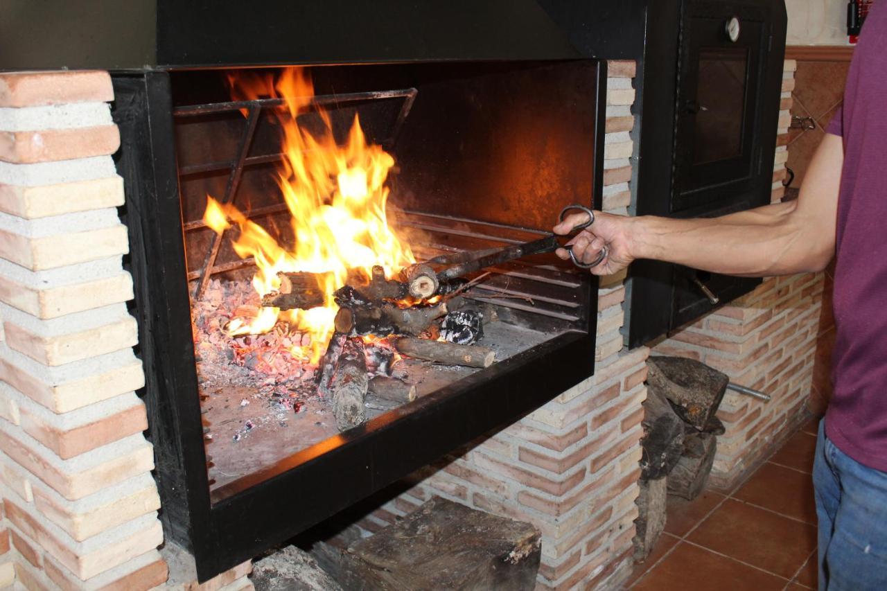 La Noguera Casa Rural วูเอสการ์ ภายนอก รูปภาพ